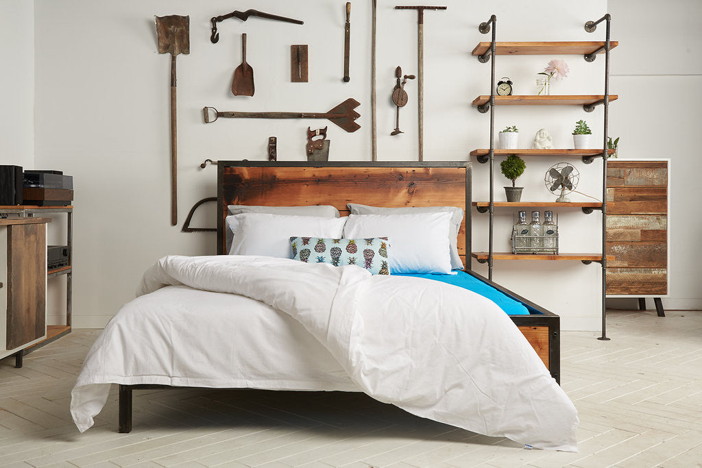 sleep set | full moon | metal bed | bedface