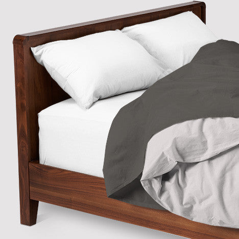 super sleep set | greyscale | wood bed | bedface