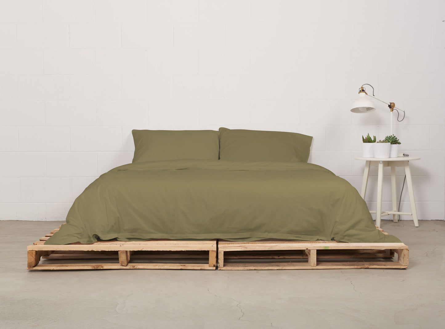 duvet cover | commando olive | pallet bed | bedface