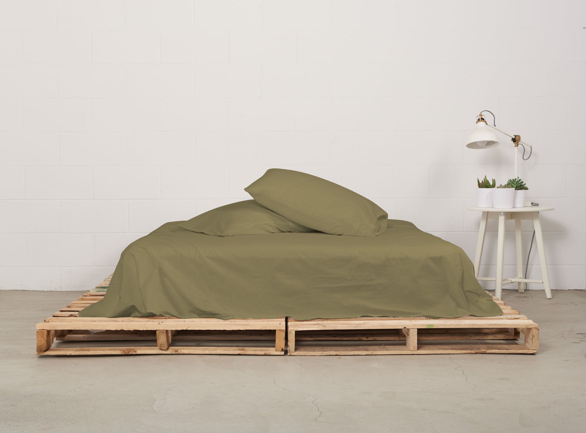 sheet set | commando olive | metal bed | bedface