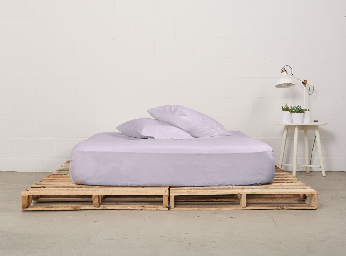 fitted sheet | lavender | pallet bed | bedface