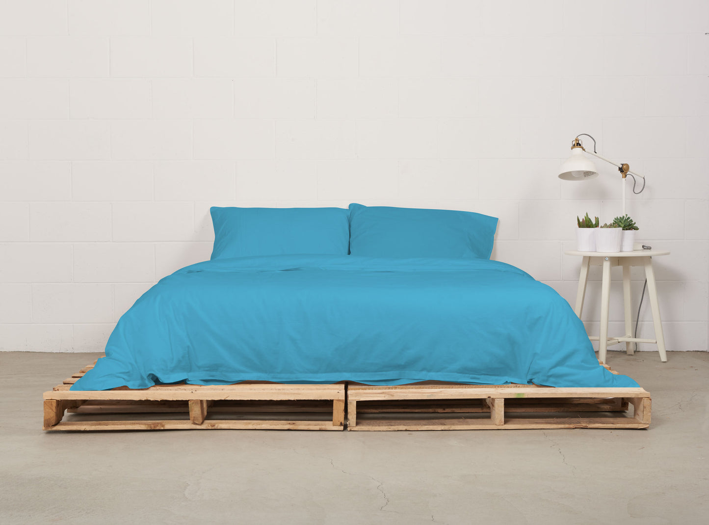 duvet cover | sky blue | pallet bed | bedface