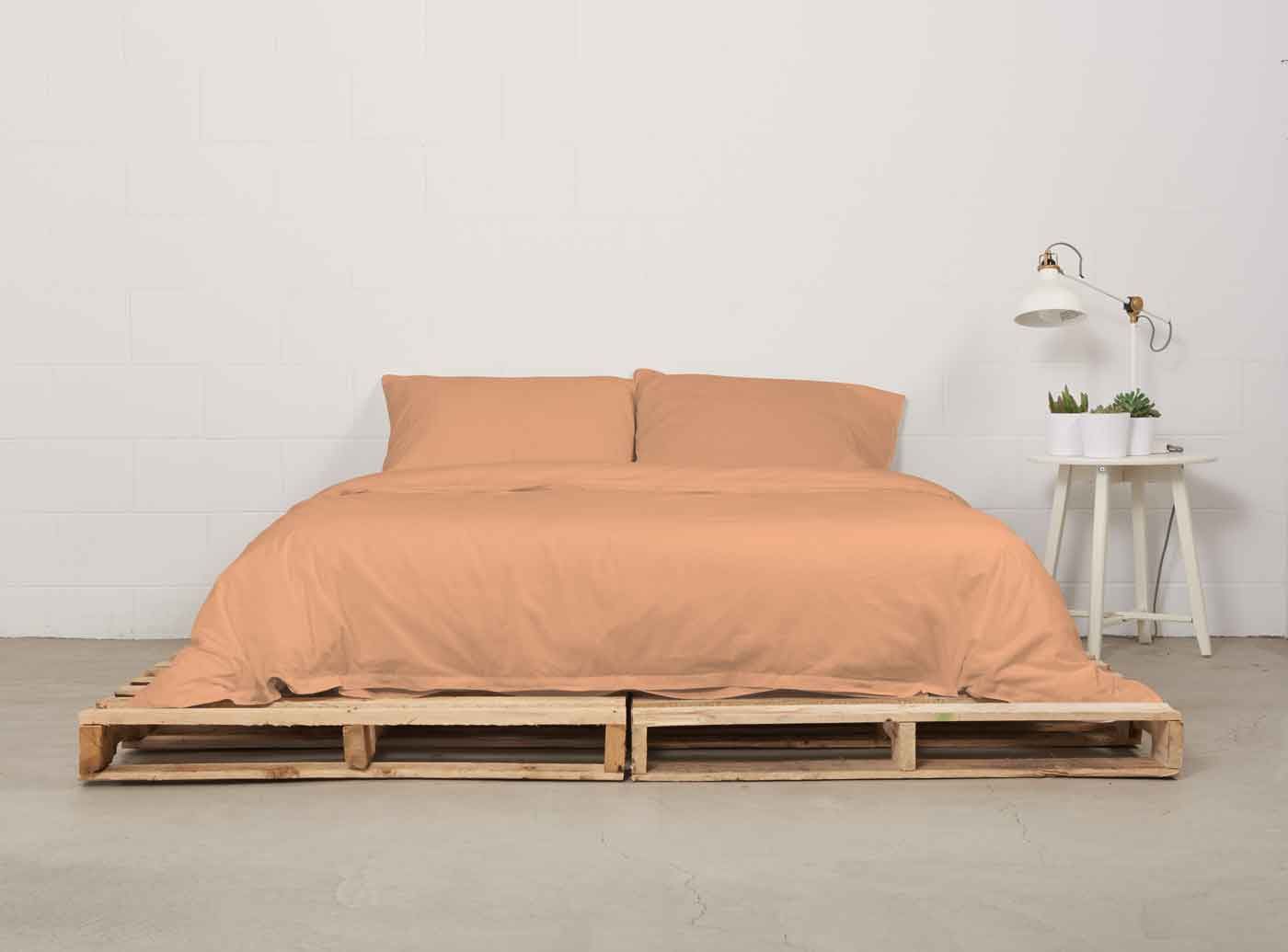 duvet cover | peach | pallet bed | bedface